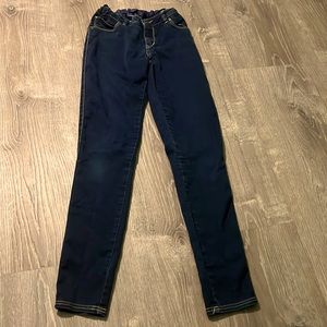 Levis jeans size 14 in girls.